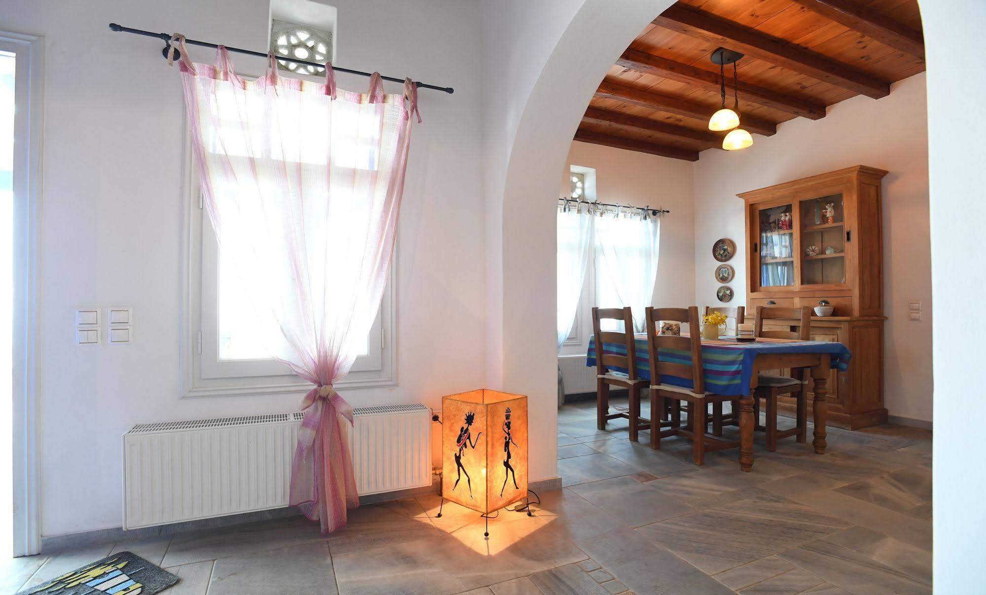 Villa Tinos Sky View *