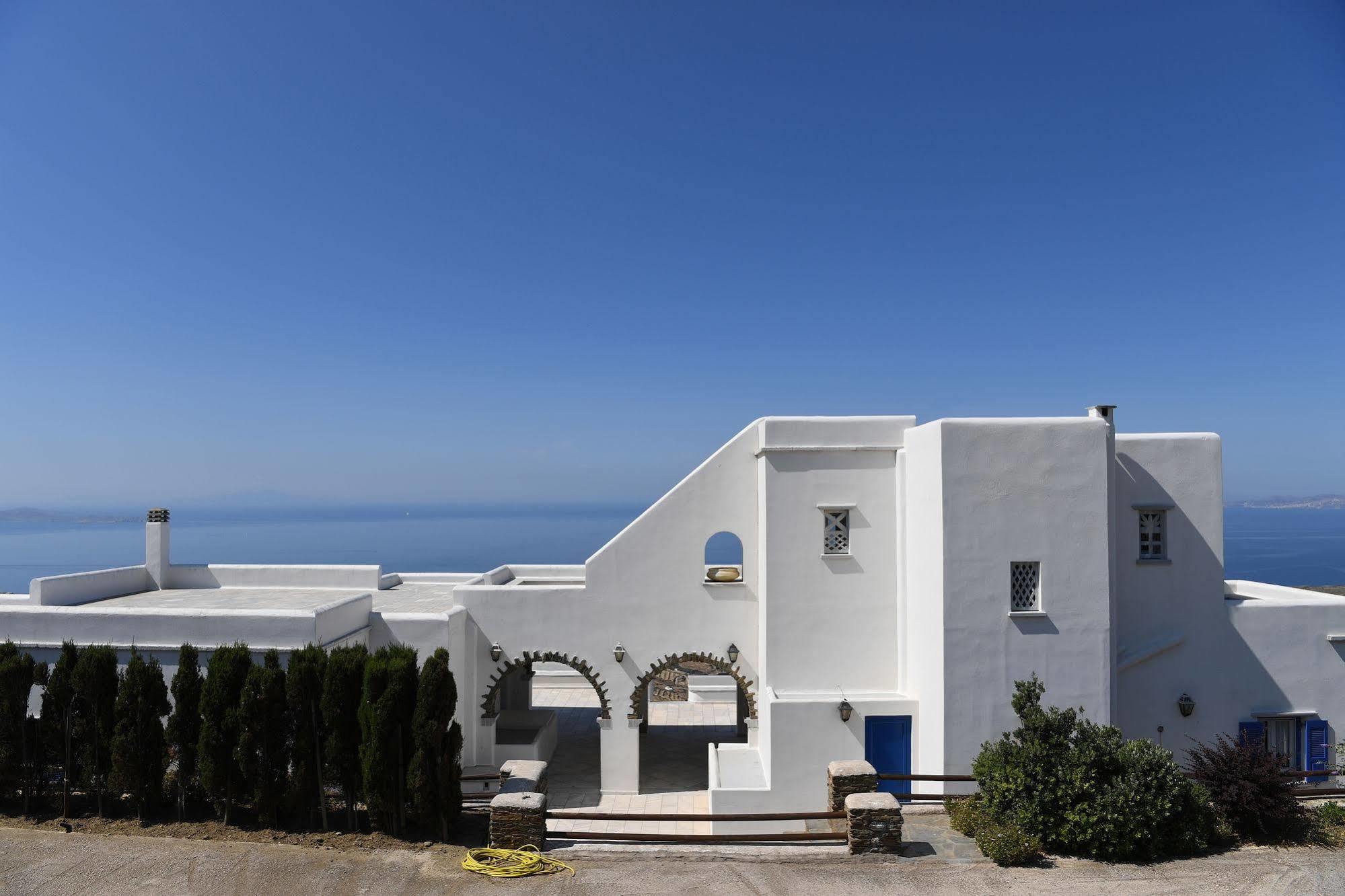 Villa Tinos Sky View *